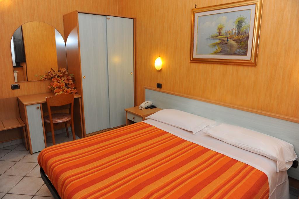 Hotel Isolabella Bussoleno Extérieur photo